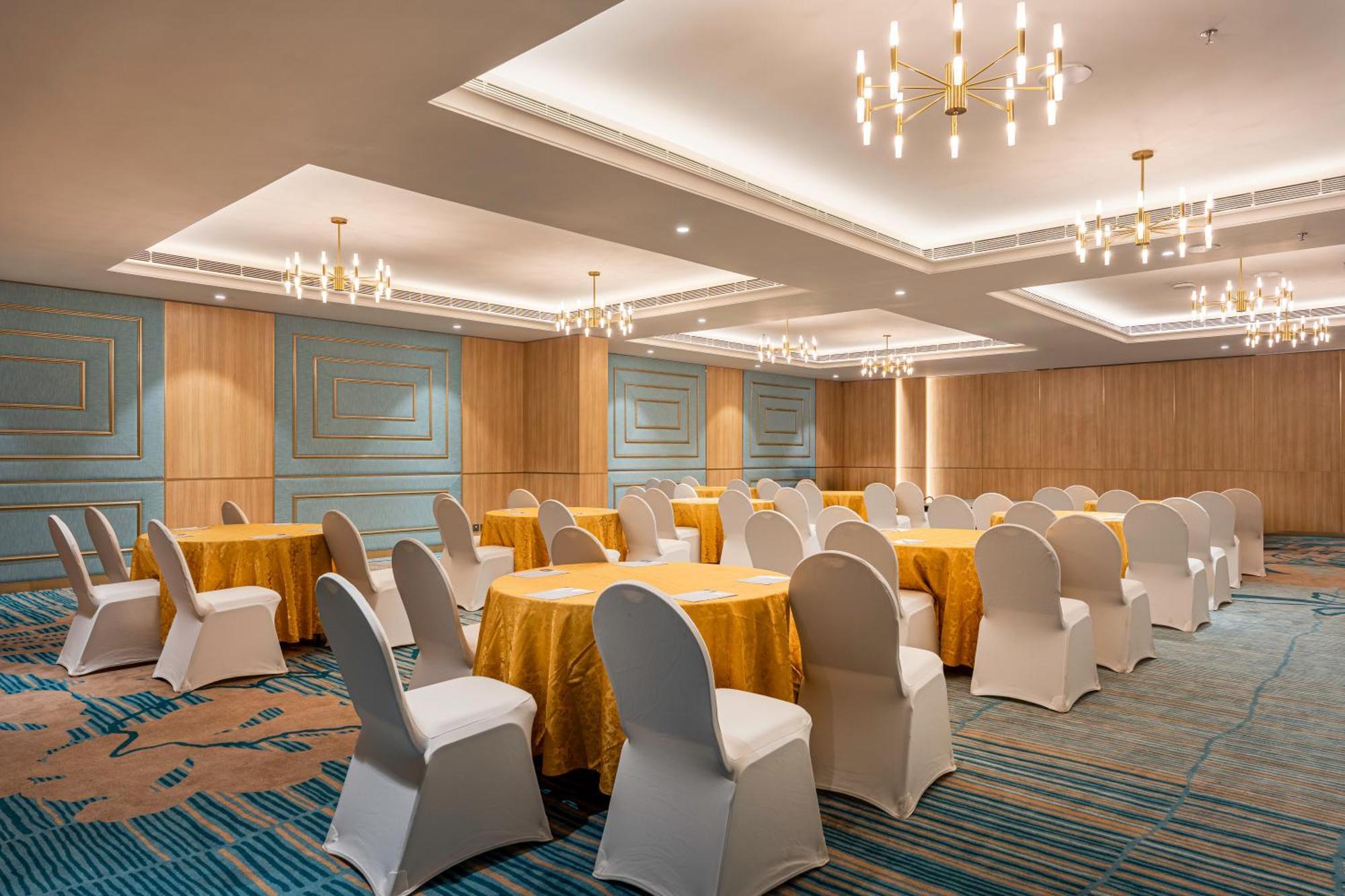 Park Inn & Suites By Radisson Thrissur East Fort Εξωτερικό φωτογραφία